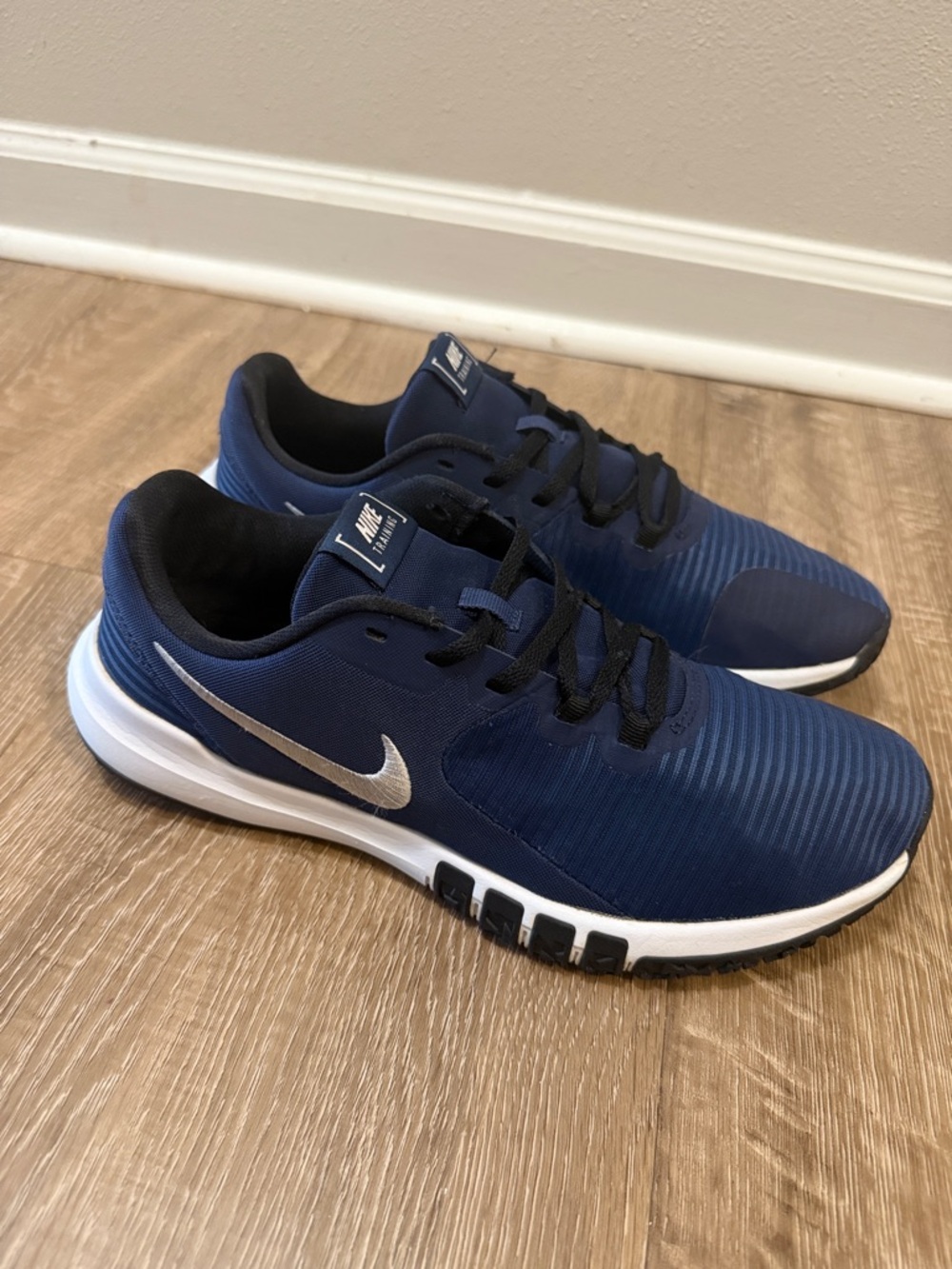 Nike Flex control 4 Running Shoes with Silver Swoosh